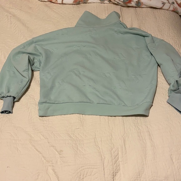 Adidas Large cropped quarter zip w/layered sleeves - Picture 5 of 5